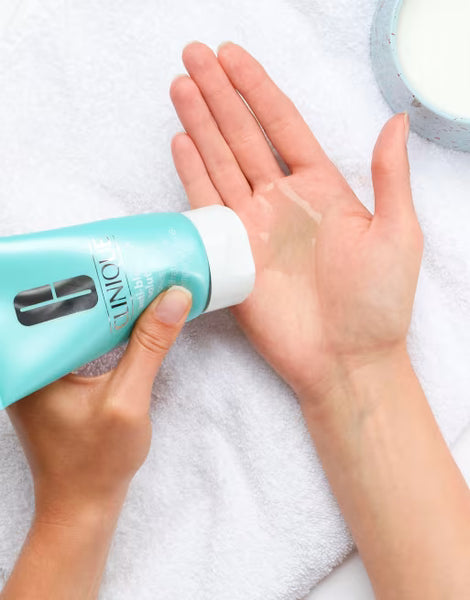 Clinique Anti-Blemish Solutions Cleansing Gel