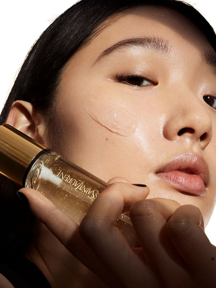 YSL Touche Eclat Blur Face Primer