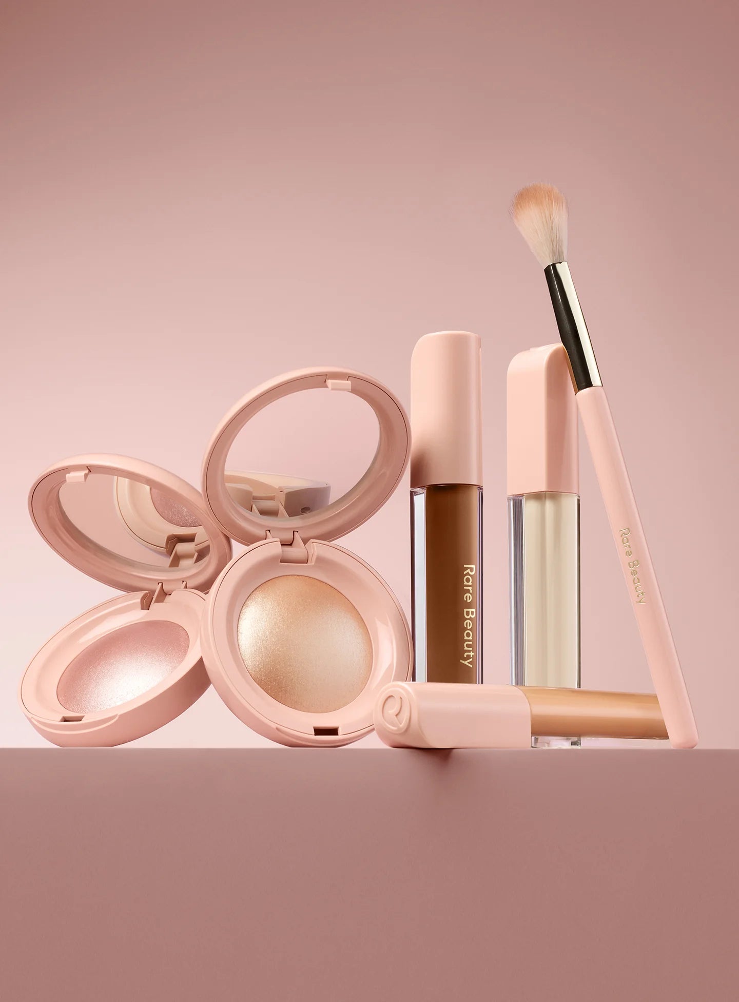 Rare Beauty Positive Light posvjetljivač za područje ispod očiju