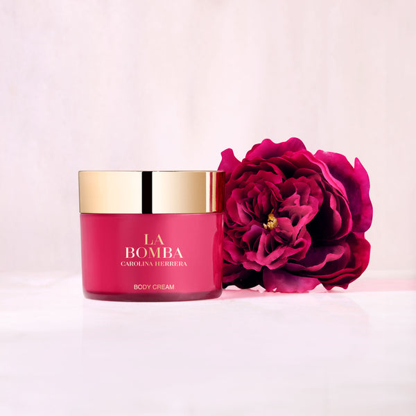 Carolina Herrera La Bomba Body Cream sa cvetom božura