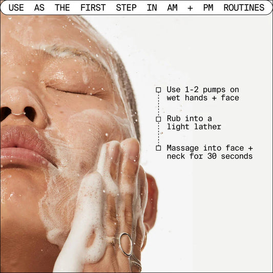 Punjivo sredstvo za čišćenje lica s antioksidansima i superhranom Youth To The People