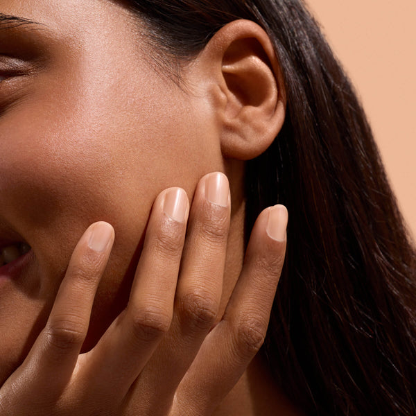 Manucurist Active™ Smooth, CC lak-nega za neravne nokte 15 ml – 02 (bež)