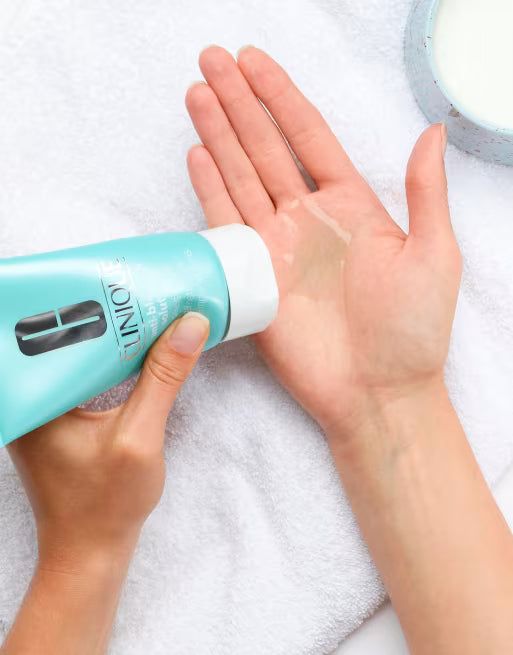 Clinique Anti-Blemish Solutions Cleansing Gel