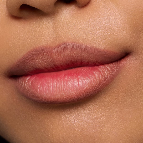 Essence 8h Matte Comfort Olovka Za Usne