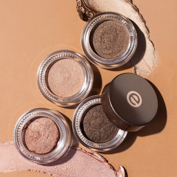 Essence Cream Senka za oči 03 Oyster