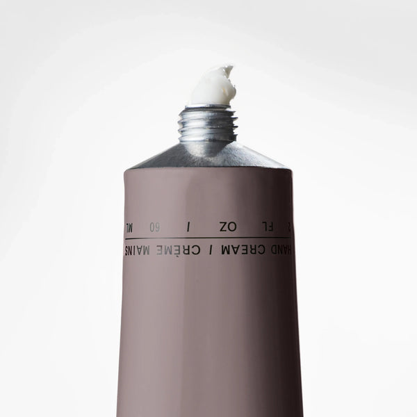 SALT&STONE Black Rose & Oud krema za ruke - detalj