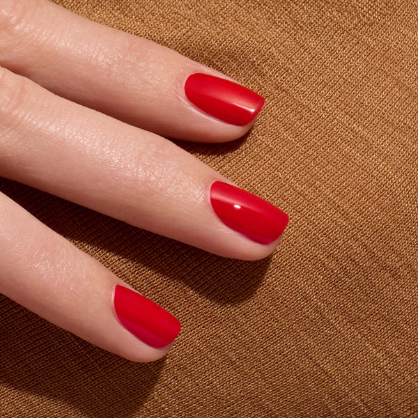 Manucurist Green™ lak za nokte 15 ml – Poppy Red