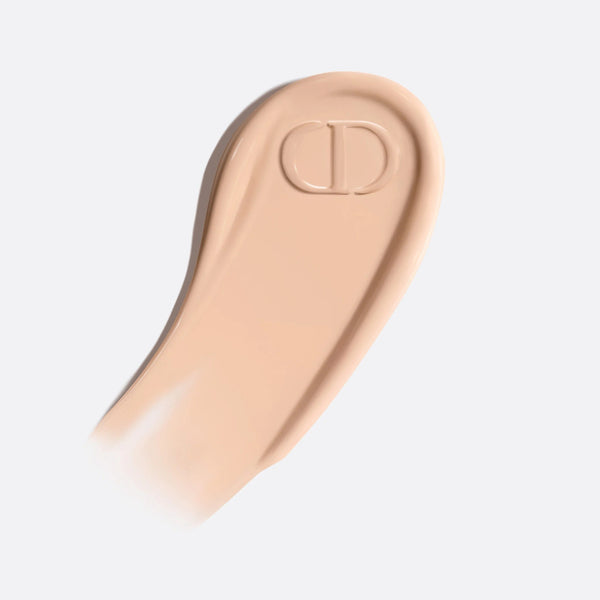 Dior Forever Skin Wear mat puder — nijansa 2CR Cool Rosy