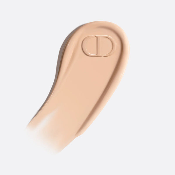 Dior Forever Skin Wear mat puder — nijansa 2.5N Neutral