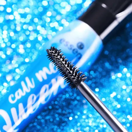 Essence Call Me Queen Dramatic vodootporna maskara