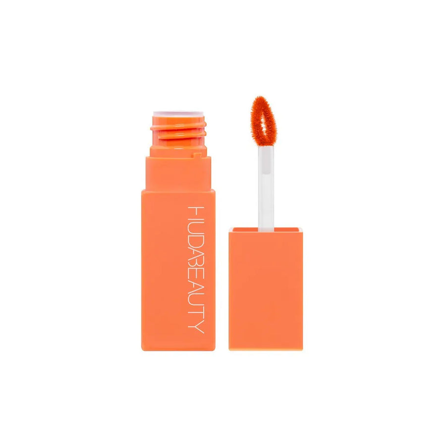 Huda Beauty kremasti nijans za usne i obraze