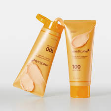 Medicube Kojic Acid Turmeric Toning Cleanser